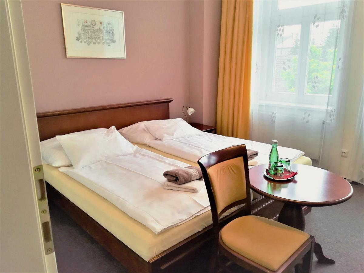 Hotel U Kaplicky Písek Eksteriør billede