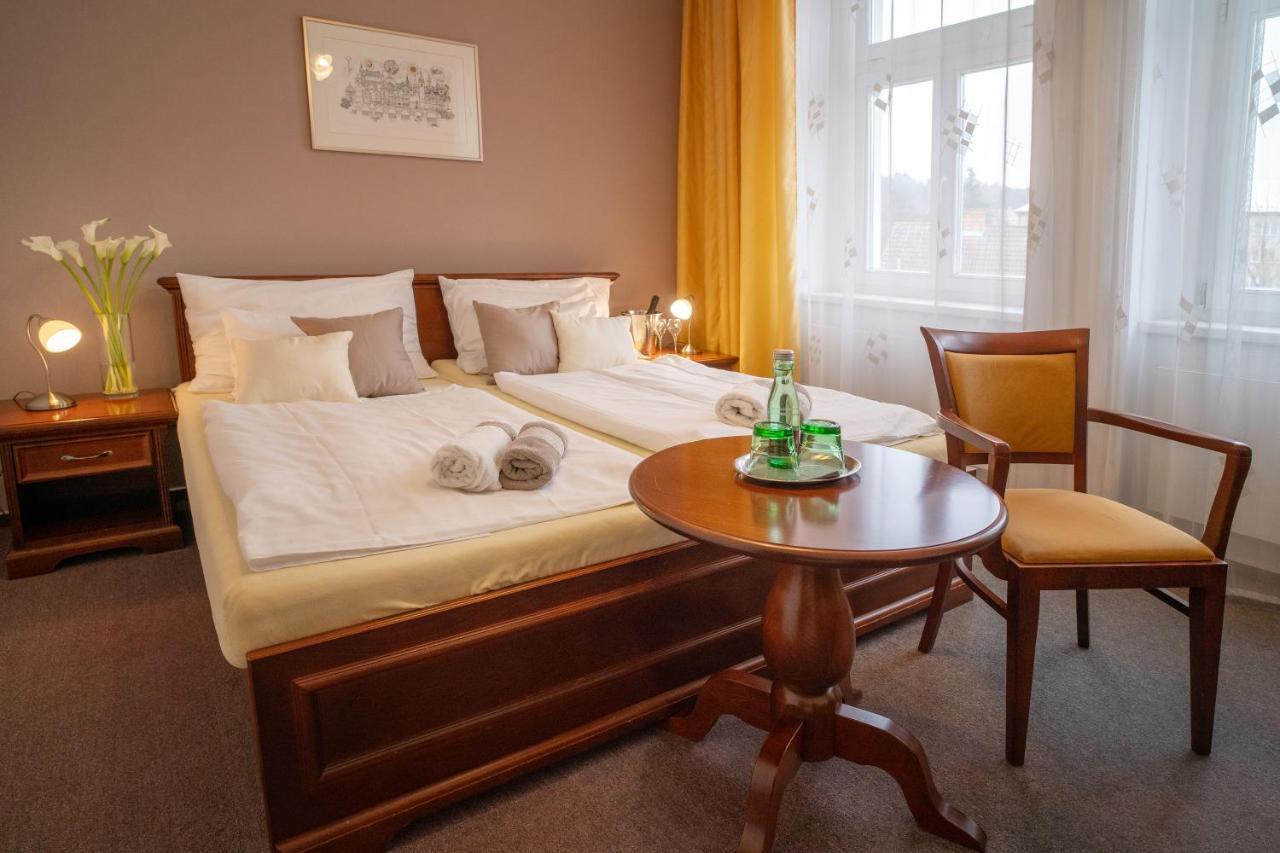 Hotel U Kaplicky Písek Eksteriør billede